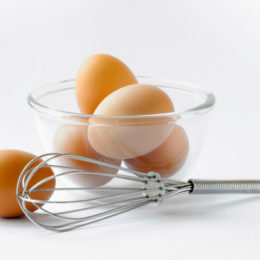 Listeria in mozzarella italiana e metalli pesanti in utensili dalla Cina… Ritirati dal mercato europeo 46 prodotti