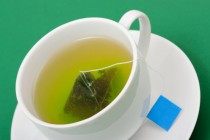 Tè Lipton: le nuove bustine di plastica a forma di piramide sono sicure per la salute e l’ambiente? Il parere degli esperti
