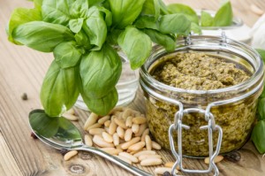 basilico pesto 158907324 conserve