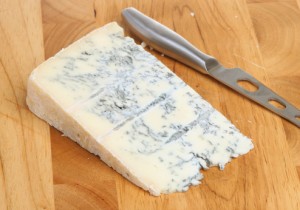 gorgonzola formaggio 153001351