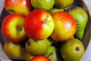 frutta mele pere pesticida 464933549