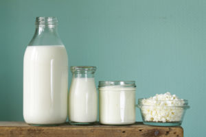 lattosio assortment of dairy products (milk, cheese, sour cream, yogurt)